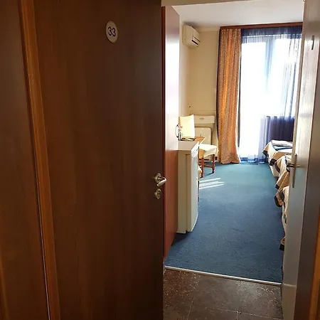 Pensión Markovi Ravda