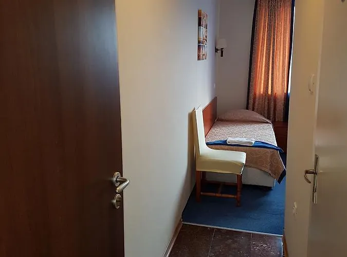 게스트하우스 Markovi 3*